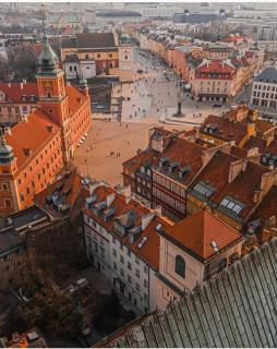 AirCondition Orange 4 metro 65'TV fast WiFi Netflix HBO AppleTV - Warsaw - 4