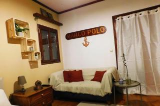 Marco Polo's Mooring Cozy Navy House - 1