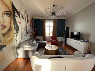 Appartement Haut de Gamme Centre-Ville, 50m Plage, Parking Privé, 4 Couchages - FR-1-197-552 - Les Sables-dʼOlonne - 0