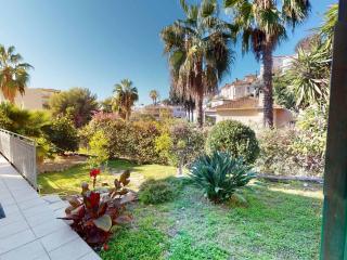 Charmant 2 pièces avec terrasse, jardin et parking dans résidence avec piscine à Menton - FR-1-196-313 - Mentone - 0