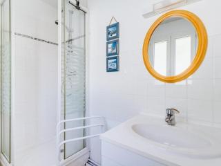 Duplex T3 avec balcon, 2 ch, 6 pers, parking - FR-1-402-26 - Esquièze - Sère - 8