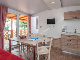 Mobile home in Camp Paklenica, Starigrad, on beach - Starigrad-Paklenica - 5