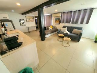 Barak Royal Suites 20 sea view - ג'קוזי בחצר ומרפסות עם נוף לים - 6