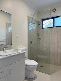 The Orchid Suite - 2 Bed 1 Bath Apartment in Cooktown - 3