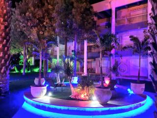 Barak Royal suites VIP 46 - חמש דקות מהים ומהטיילת - 1