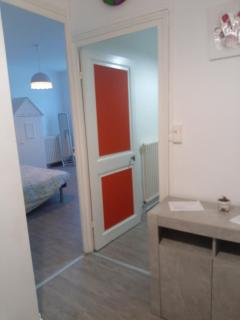 vieux-Cognac, chambre avec sa salle de bain privative - Cognac - 4
