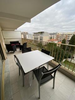 Superbe appartement rénové à neuf à 100m de la mer - Juan-les-Pins - 2