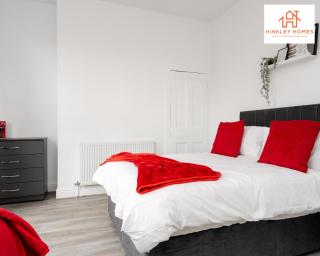 Stylish Home 8 Guests - Liverpool - Free Wifi & Parking By Hinkley Homes Short Lets & Serviced Accommodation - Liverpool - 6