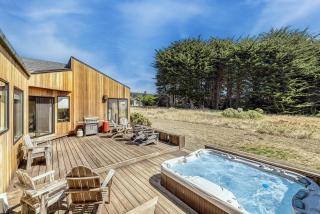 Urban Escape Compound - Sea Ranch - 0