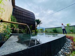 Tegal Bamboo cottages & private hot spring - Baturaja - 0
