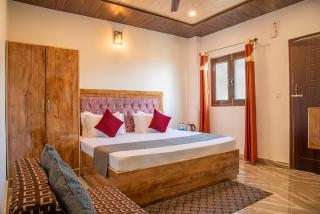 Vansathli I Near Mall Road Kasauli I Open Garden & Rooftop I by Humble stay villa - Kasauli - 3