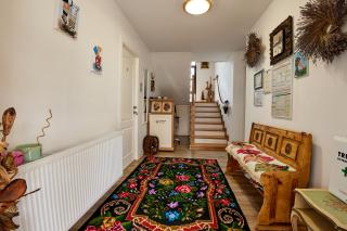 Gradina Lu' Ion "A Home Away From Home" - 8