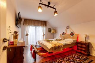 Gradina Lu' Ion "A Home Away From Home" - 0