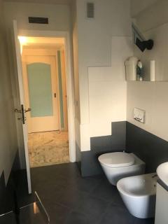 APPARTAMENTO GRANDE E COMODO, TERRAZZO VISTA MARE - Mentone - 2