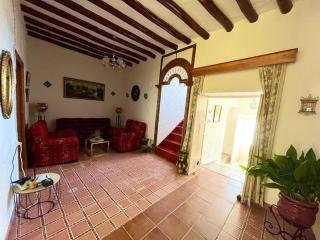 Casa Béjar, Tranquila casa con chimenea, patios, junto a la piscina - Cañete la Real - 5