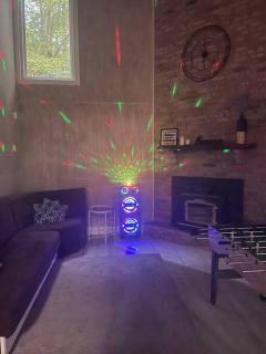 Modern Home near Lake w HotTub, Game Room, Fireplace - Albrightsville - 1