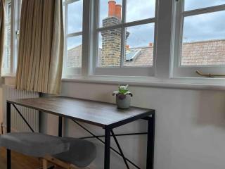 CB53 Tower Bridge Townhouse 2 bathrooms & Free parking - Londra - 1
