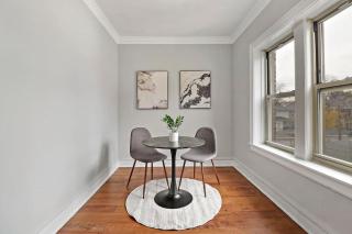 Charming 1BR Unit Close to Vibrant Shops & Dining - Montrose 1B - Chicago - 7