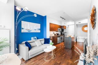 AOC Suites - High-Rise Condo - City View - Toronto - 0