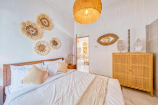 Amora Villa Canggu - Canggu - 1