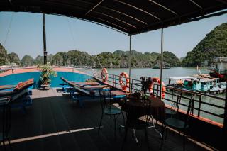 Cat Ba Bay Cruises - Cat Ba - 9