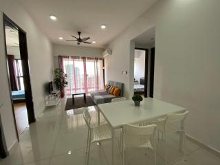 Amazing Infinity Sea View Johor Bahru - 1