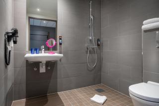 Holiday Inn - the niu, Timber Esslingen by IHG - Esslingen - 7