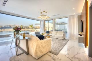 Villa Siena -Exclusive 5-Bedroom Villa by Luxury Explorers' Collection - Dubai - 0