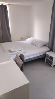 Smart Stay Budget Room - Pratteln - 5