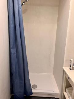 Smart Stay Budget Room - Pratteln - 2