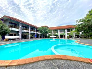 RoomQuest Chonburi Phanat Nikhom - - 9