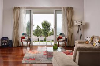 StayVista at The Lilly Ooty with Breakfast - Ooty - 5