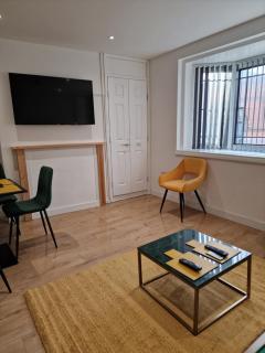 Balco Sherwood Apartment - 2 Bedrooms, 5 beds - Sky tv and internet - Nottingham - 3
