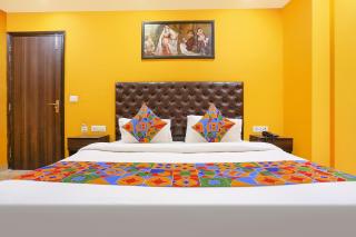 FabHotel Taj Home Stay - 1