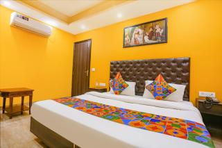 FabHotel Taj Home Stay - 1