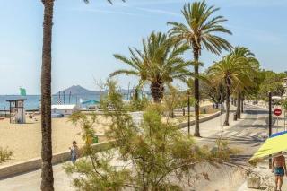 Fabulous apartment with beach views in Puerto Pollensa by Renthousing - 1