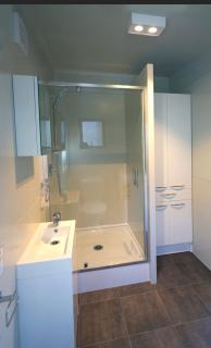 Adorable 1-bedroom guesthouse with a deck - 5