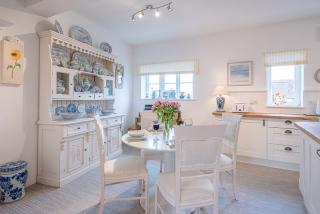 4 Ropers Court, Lavenham - 1