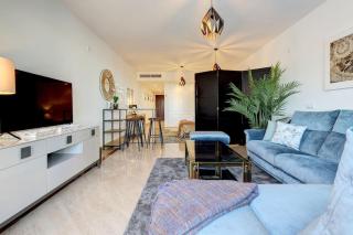 Luxurious 80m² studio apartment, stunning sea views - Rio Real Golf, Marbella - 9
