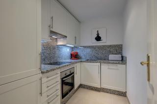 Luxurious 80m² studio apartment, stunning sea views - Rio Real Golf, Marbella - Marbella - 8