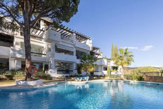 Luxurious 80m² studio apartment, stunning sea views - Rio Real Golf, Marbella - 6