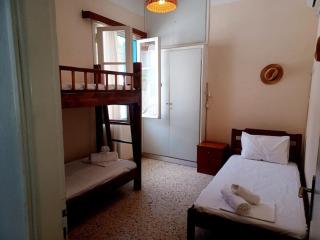 Big apartment on the beach - Tolo - 2
