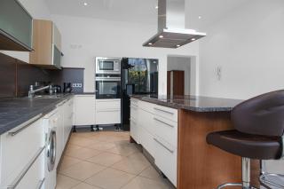 Superb 7BR shared Apartment- Near Hauptbahnhof - Wenen - 4