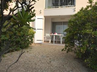 Magnifique T2 en bord de mer, 4 couchages, terrasse, parking, plage à pied, proche commerces et Aqualand - FR-1-81-56 - Port Leucate - 8
