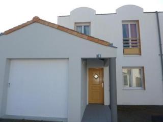 Maison rénovée 4 pièces, terrasse, parking, proche plage et centre-ville - Saint-Gilles-Croix-de-Vie - FR-1-224-32 - Saint Gilles Croix de vie - 9