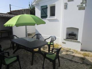 Maison calme proche centre-ville, 3 chambres, jardin, 1,2 km de la plage - Saint-Gilles-Croix-de-Vie - FR-1-224-338 - 3