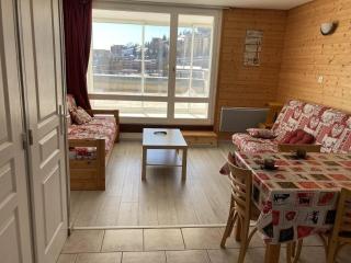 Charmant 2 pièces cabine avec véranda, terrasse exposée sud, proche des pistes et commerces, WiFi inclus - FR-1-262-76 - Forest des Baniols - 8
