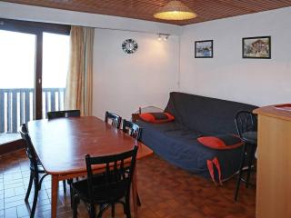 Studio au pied des pistes, équipé pour 4 personnes - FR-1-322-13 - 0