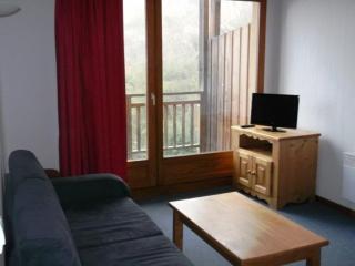 Appartement 3 pièces 6 pers, proche pistes, parking, casier à skis, cuisine équipée - FR-1-262-145 - Les Estaris - 0