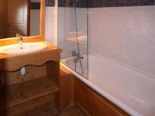Appartement de standing avec piscine chauffée, sauna et accès skis aux pieds - FR-1-322-184 - Les Orres - 3